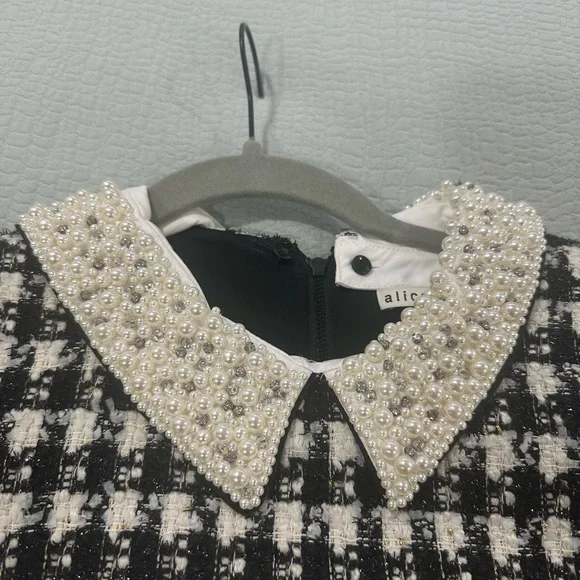 Alice + Olivia Black and White Velia Houndstooth Mini Dress - Picture 7 of 11